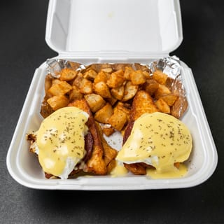 Egg Benedict Dominican